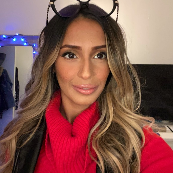 Meet your Posher, Shiesta - Picture 1 of 1